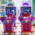 De Arcademachine van metaaljonge geitjes, Dozijn Heldenkanon die de Arcadesimulator schieten van de Kaartjesafkoop